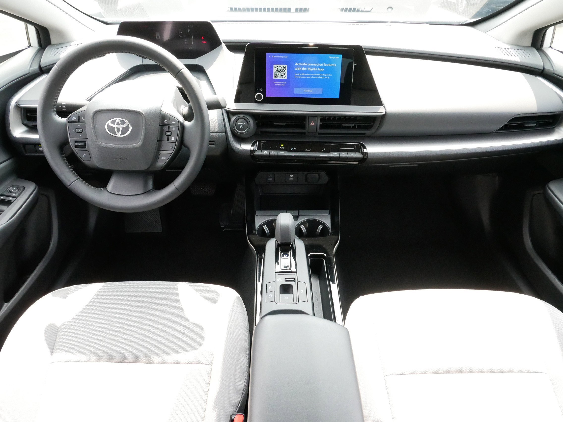 Certified 2024 Toyota Prius LE image 10