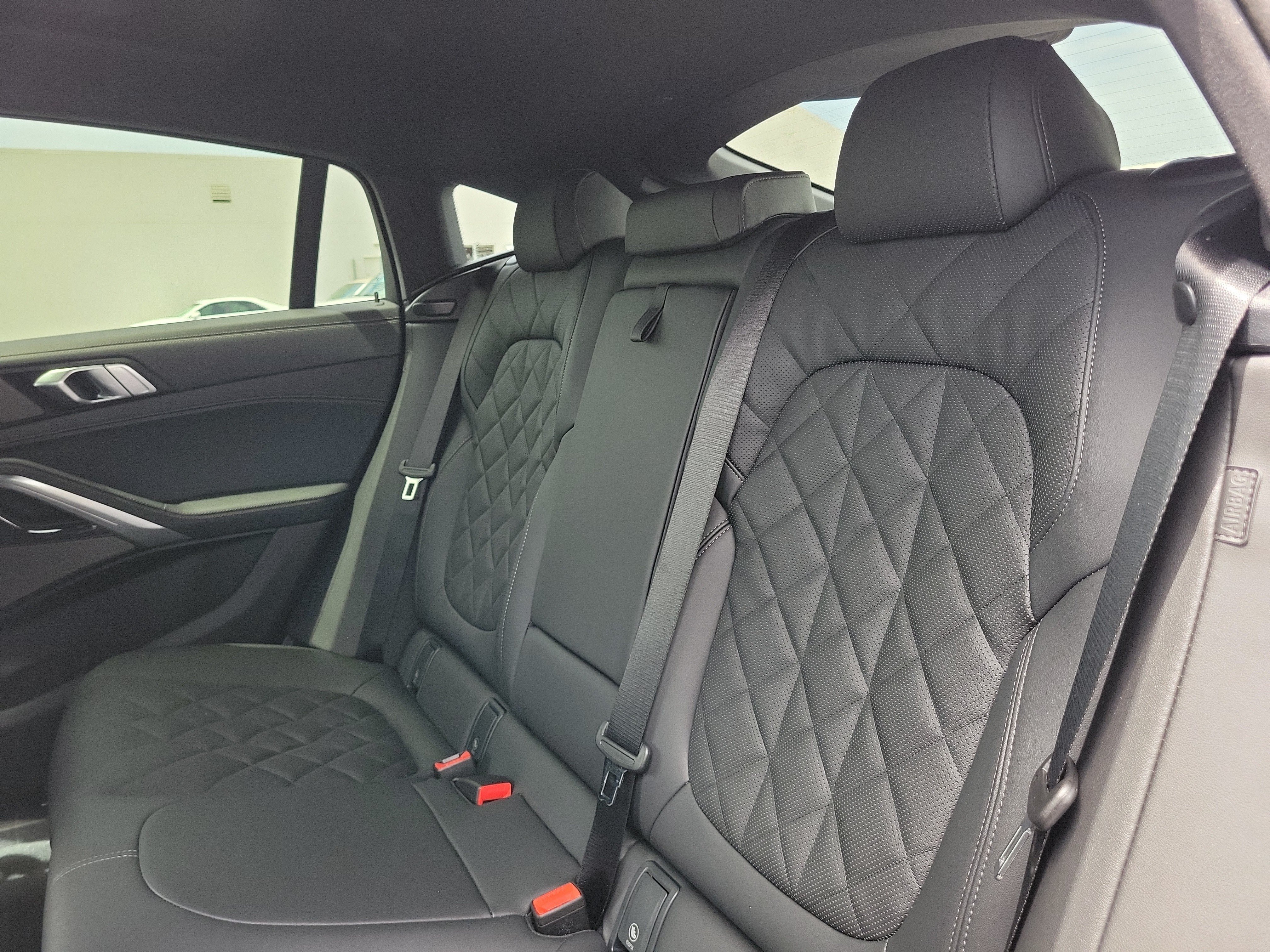 New 2027 BMW X6 xDrive40i AWD/4WD image 8