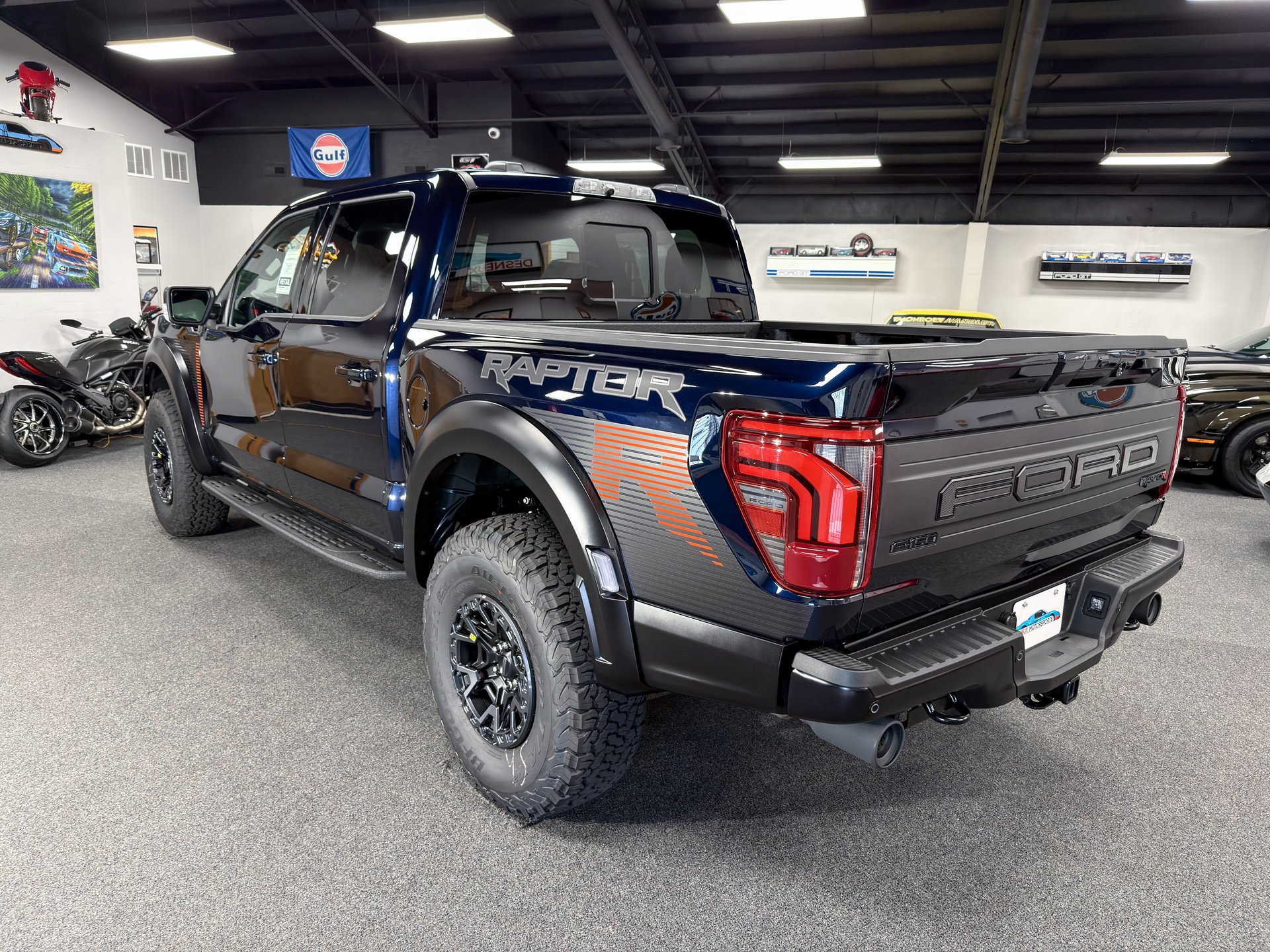 Used 2026 Ford F150 Raptor w/ Equipment Group 803A Raptor R AWD/4WD image 32