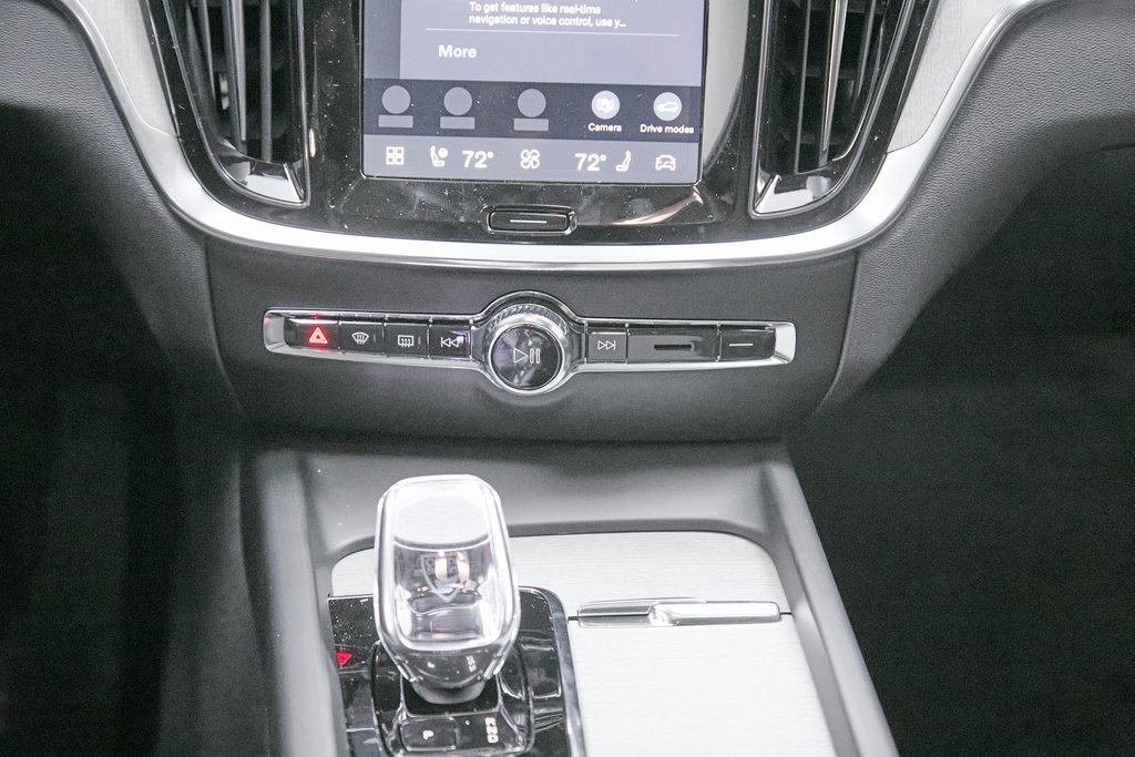 New 2026 Volvo V60 B5 Cross Country Ultra w/ Climate Package image 27