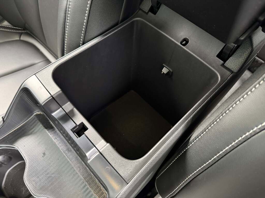 New 2025 Jeep Grand Cherokee Limited w/ Black Appearance Package image 37