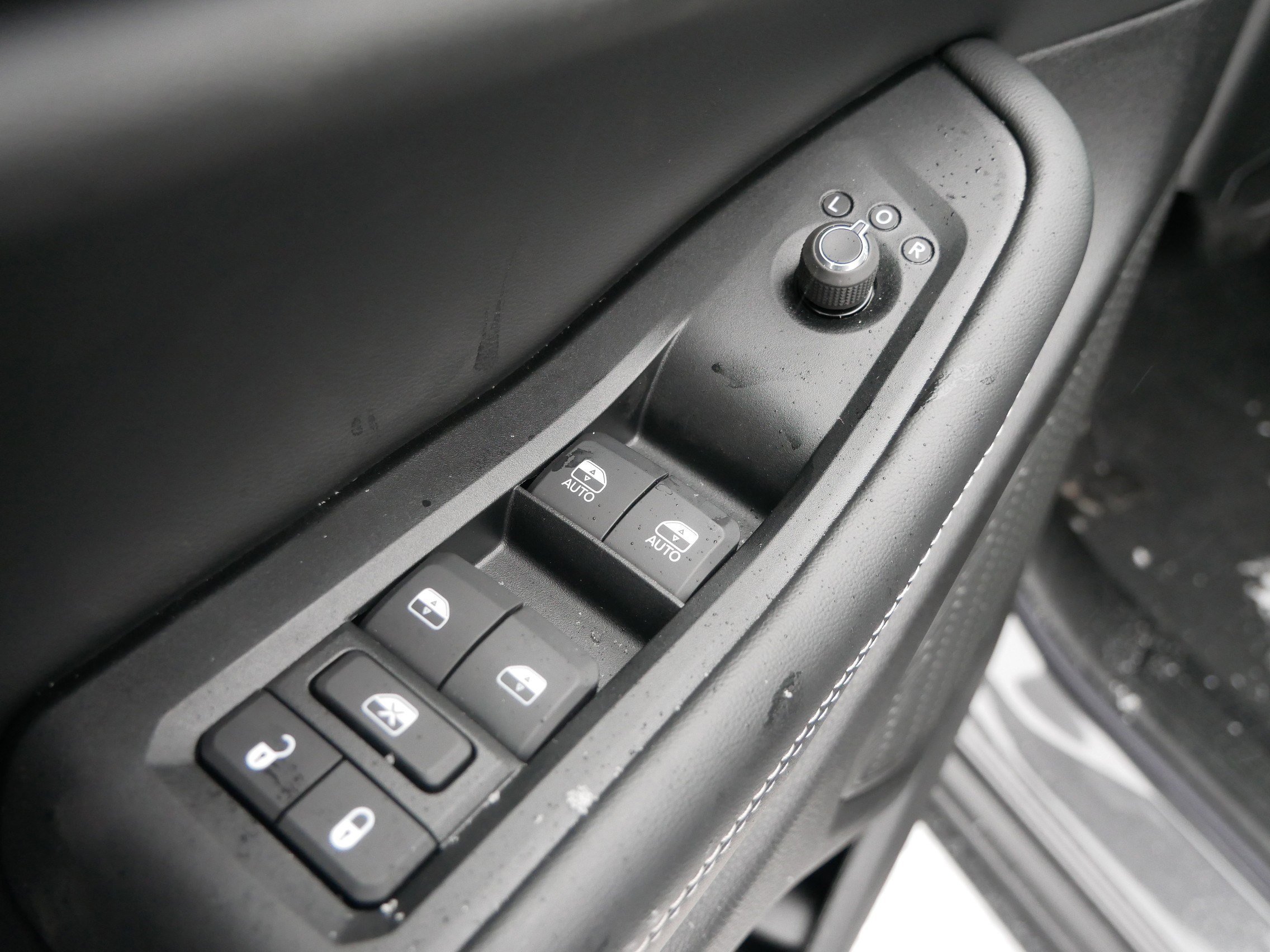 New 2025 Jeep Grand Cherokee L Limited w/ Black Appearance Package image 12