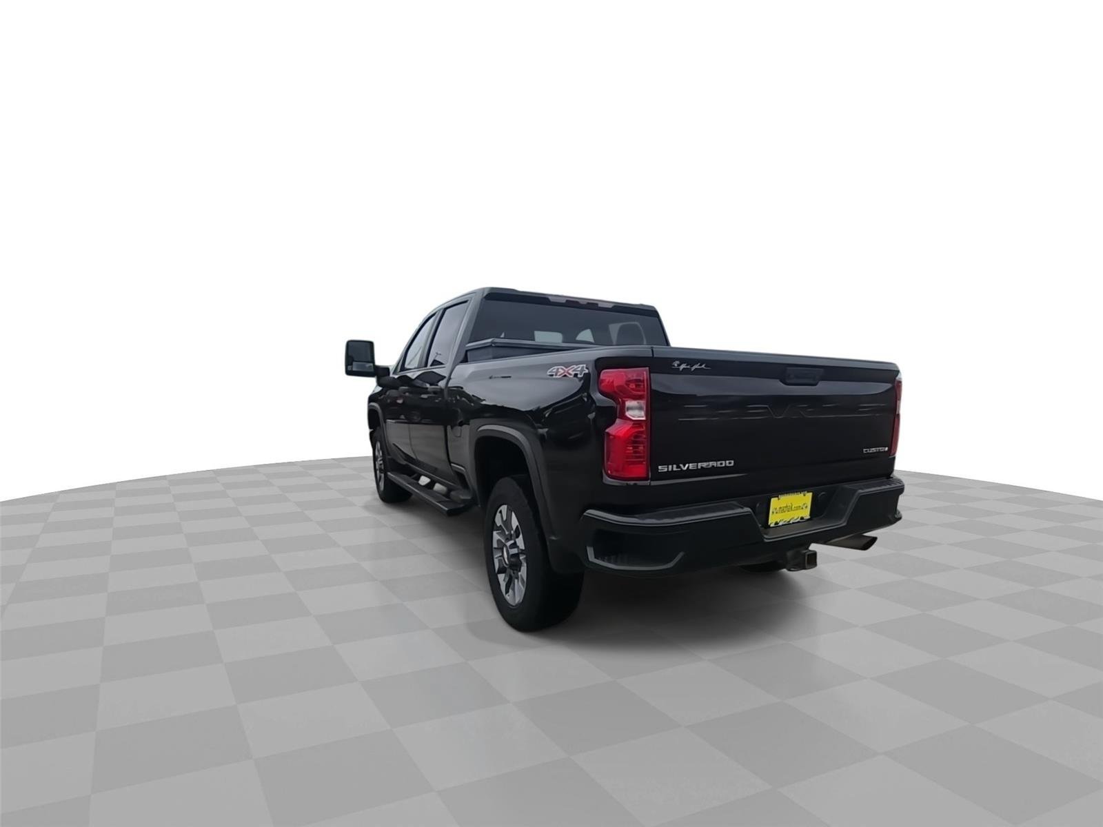 Used 2022 Chevrolet Silverado 2500 Custom w/ Custom Convenience Package AWD/4WD image 7