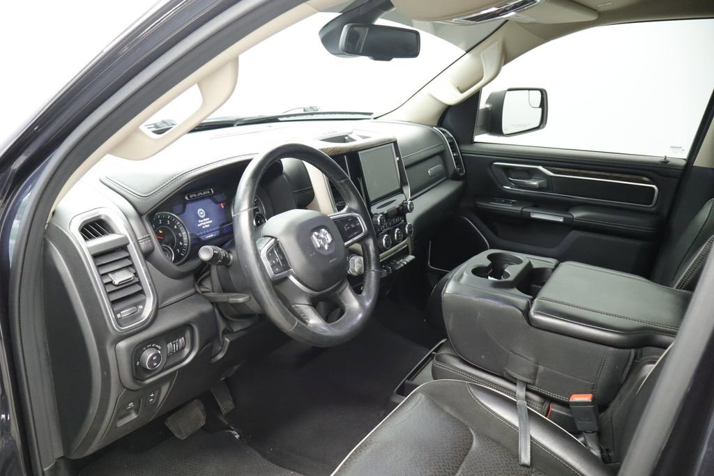 Used 2019 RAM 1500 Laramie AWD/4WD image 21