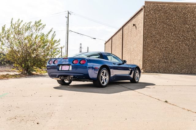 Used 2003 Chevrolet Corvette Coupe w/ Preferred Equipment Group RWD image 42