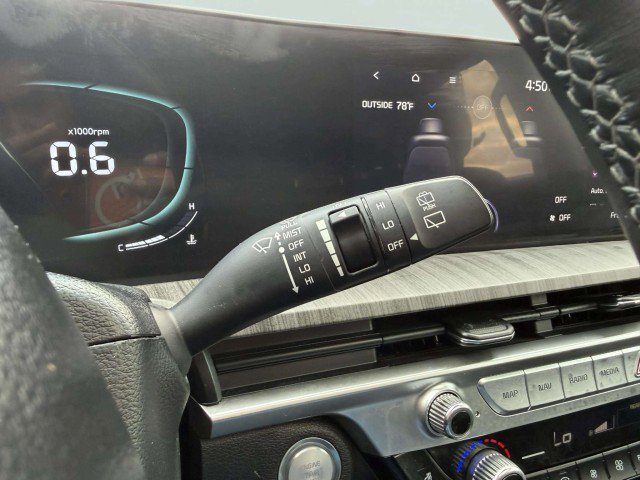 Used 2023 Kia Telluride EX image 24