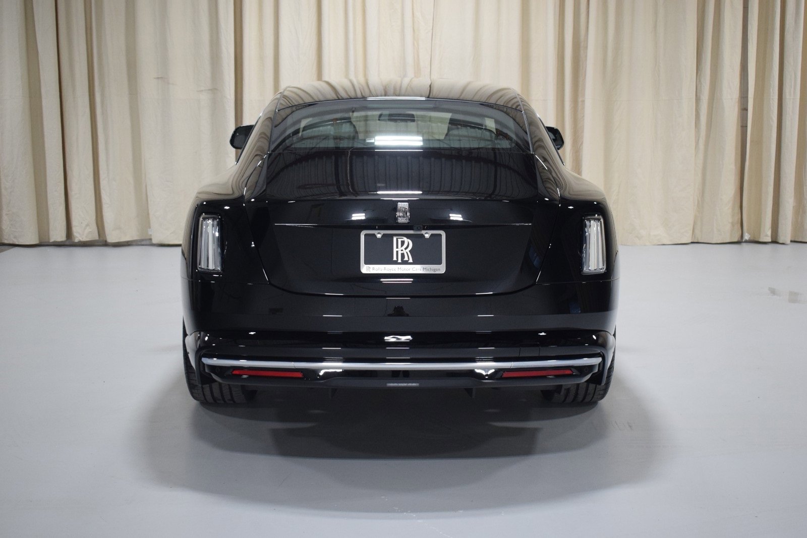New 2024 Rolls-Royce Spectre w/ Spectre Launch Package image 13