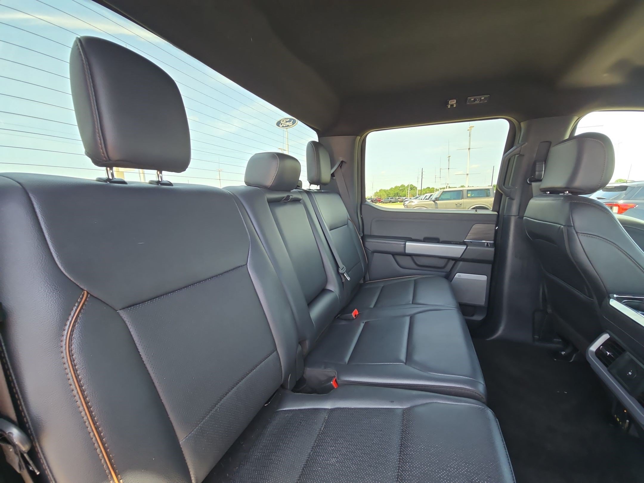 Used 2025 Ford F150 Lariat AWD/4WD image 32