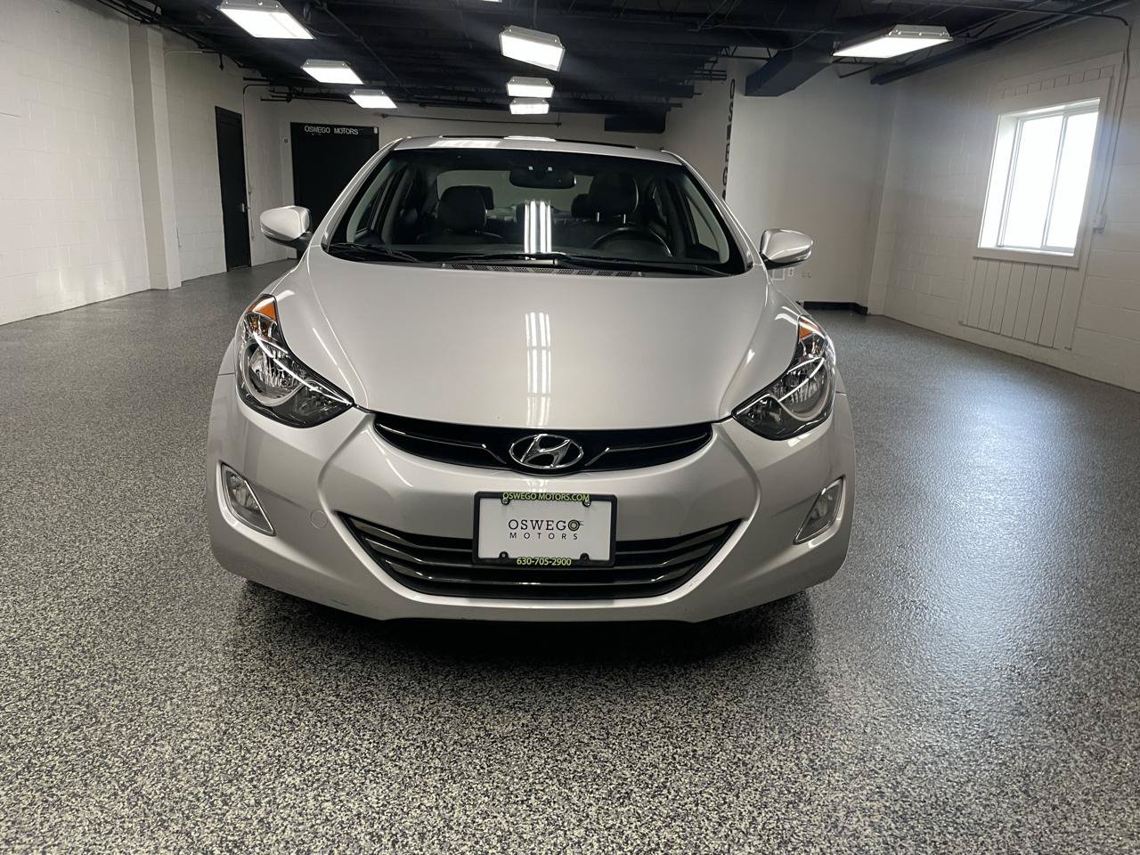 Used 2013 Hyundai Elantra Limited w/ Technology Pkg FWD image 10