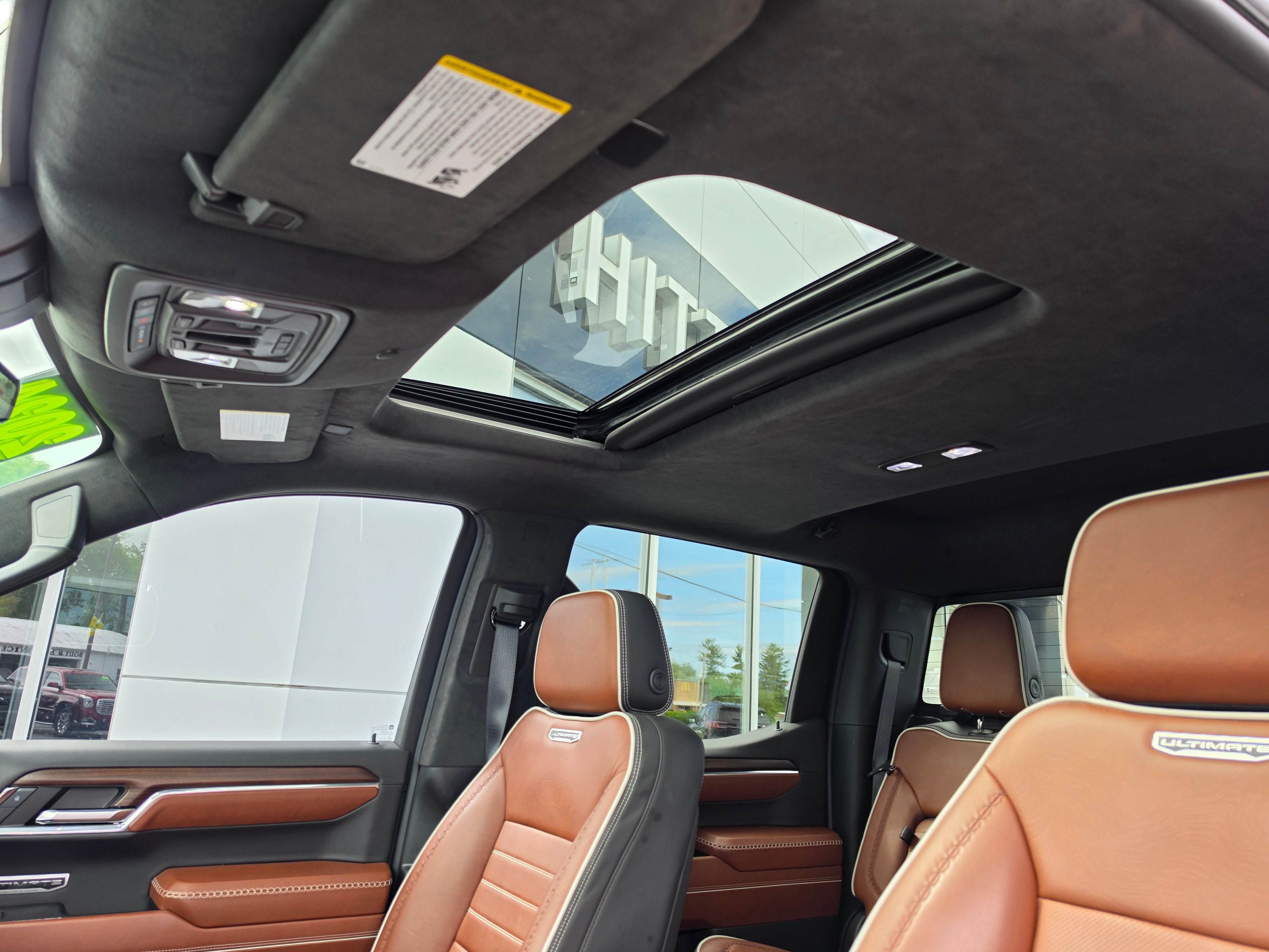 Used 2024 GMC Sierra 1500 Denali Ultimate AWD/4WD image 10