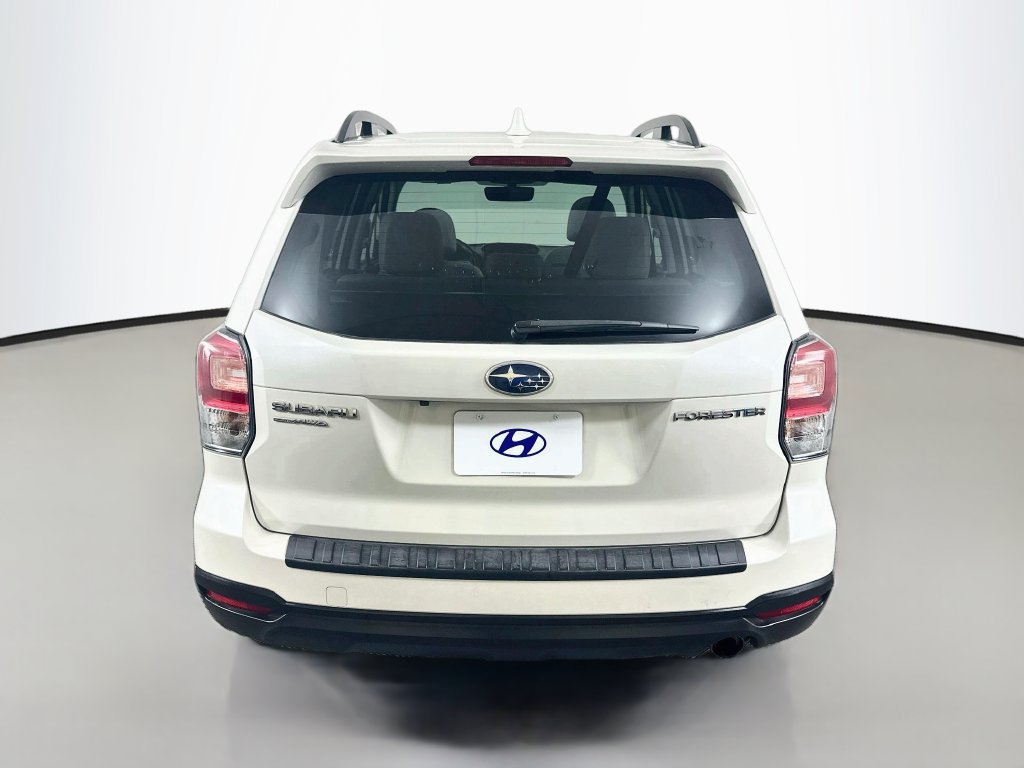 Used 2018 Subaru Forester 2.5i Limited AWD/4WD image 6