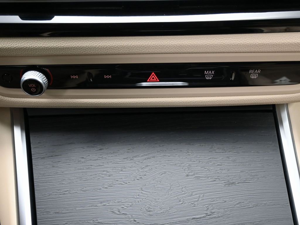 Used 2023 BMW i4 eDrive35 w/ Premium Package image 26