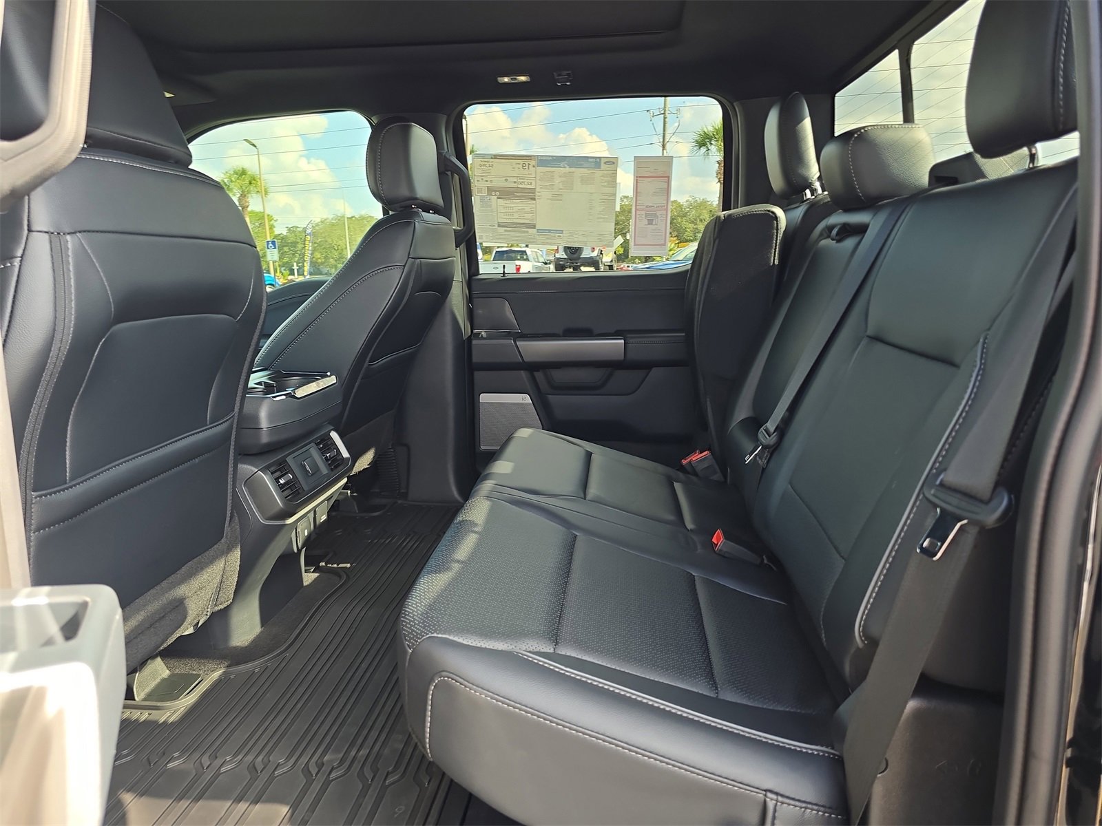 New 2025 Ford F150 Lariat w/ Equipment Group 501A Mid image 12