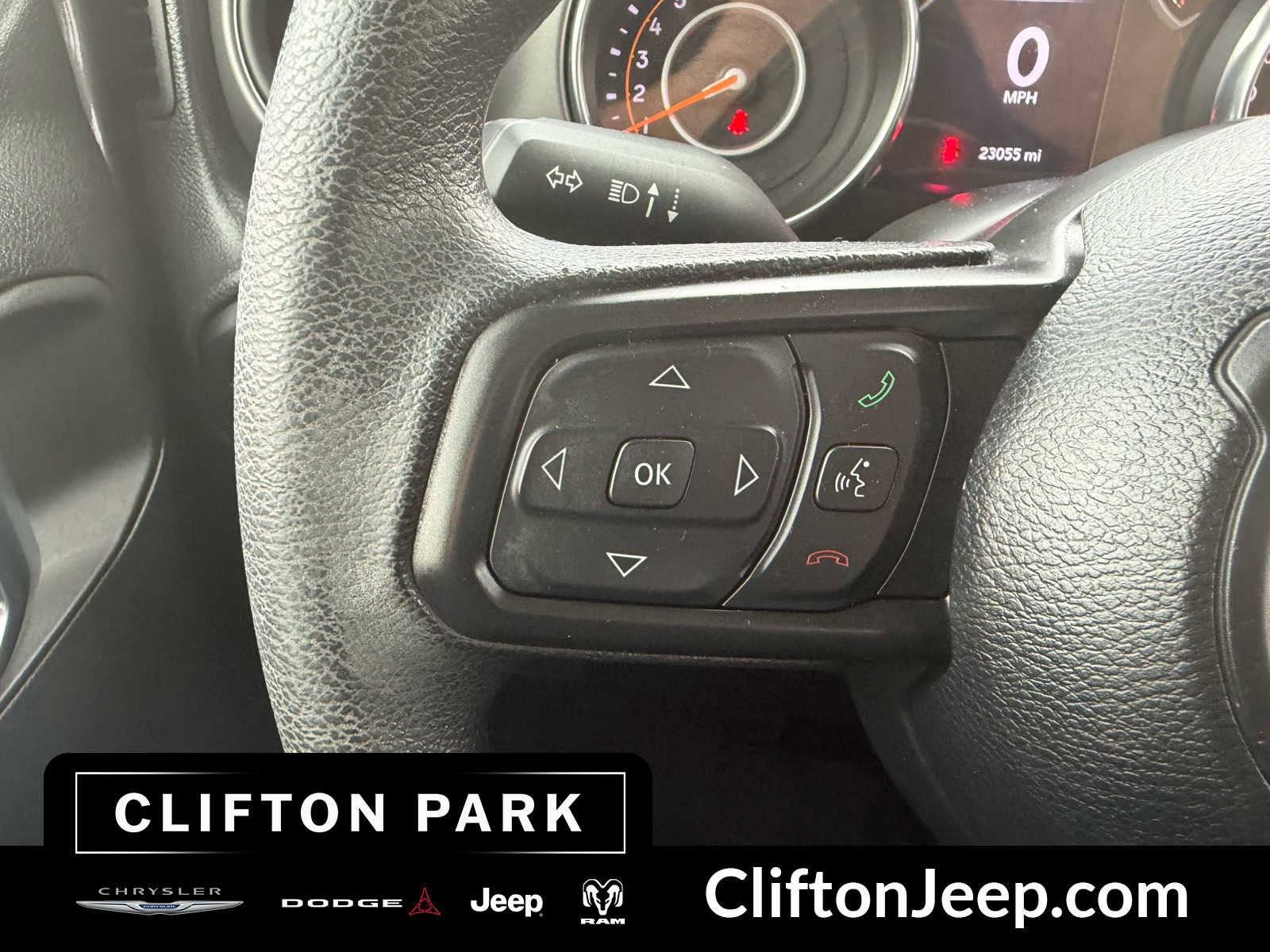 Used 2022 Jeep Wrangler Unlimited Sport AWD/4WD image 24