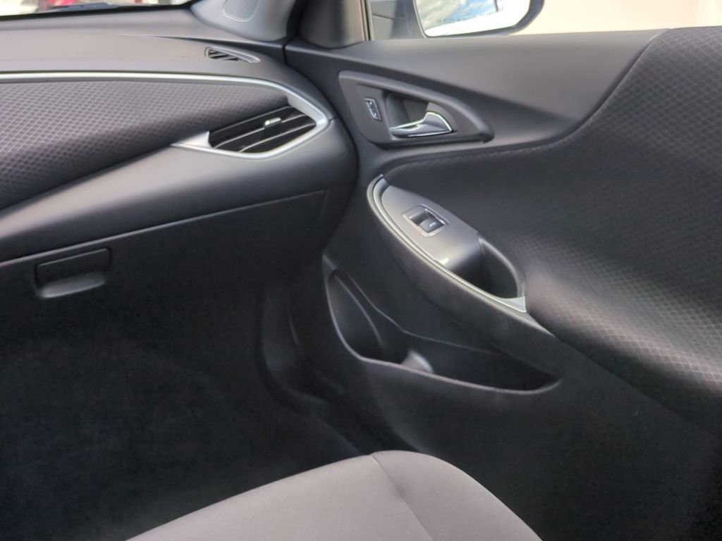 Used 2024 Chevrolet Malibu LT image 17