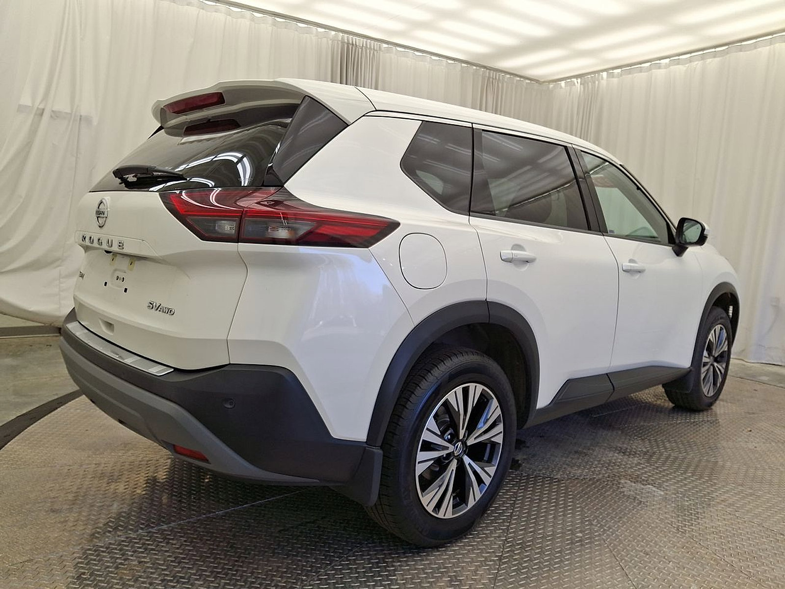 Used 2021 Nissan Rogue SV image 24