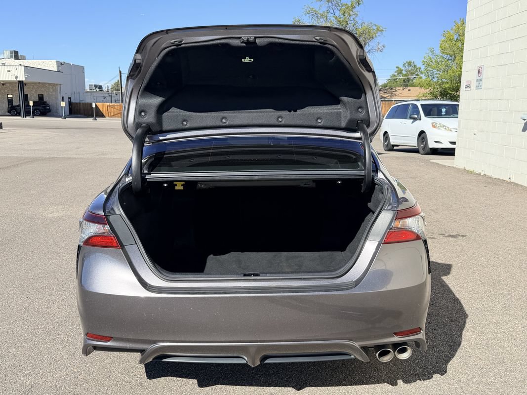 Used 2021 Toyota Camry SE FWD image 22