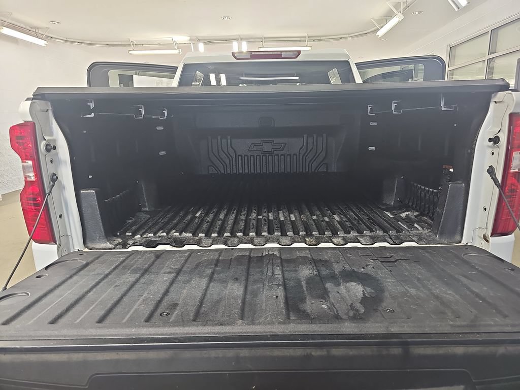 Certified 2024 Chevrolet Silverado 1500 LT AWD/4WD image 15