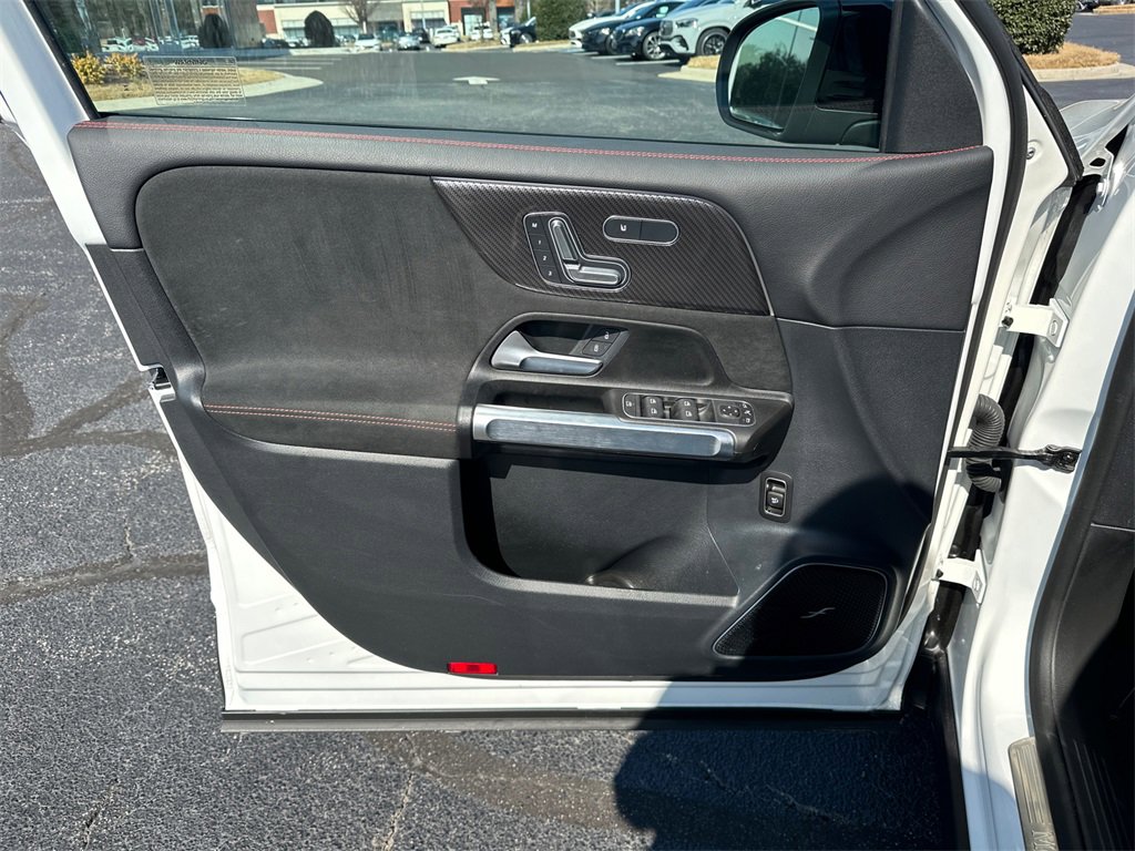 Certified 2024 Mercedes-Benz GLB 250 image 10