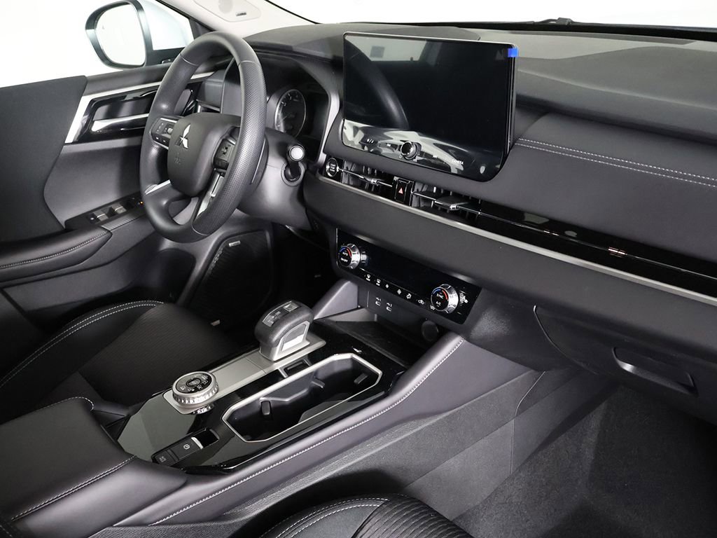 New 2026 Mitsubishi Outlander ES AWD/4WD image 26