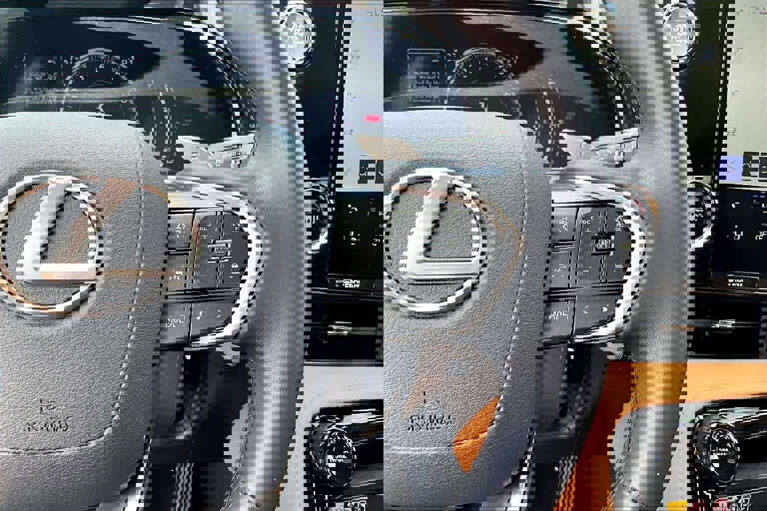 Used 2025 Lexus NX 250 FWD w/ Accessory Package (Z1) image 22