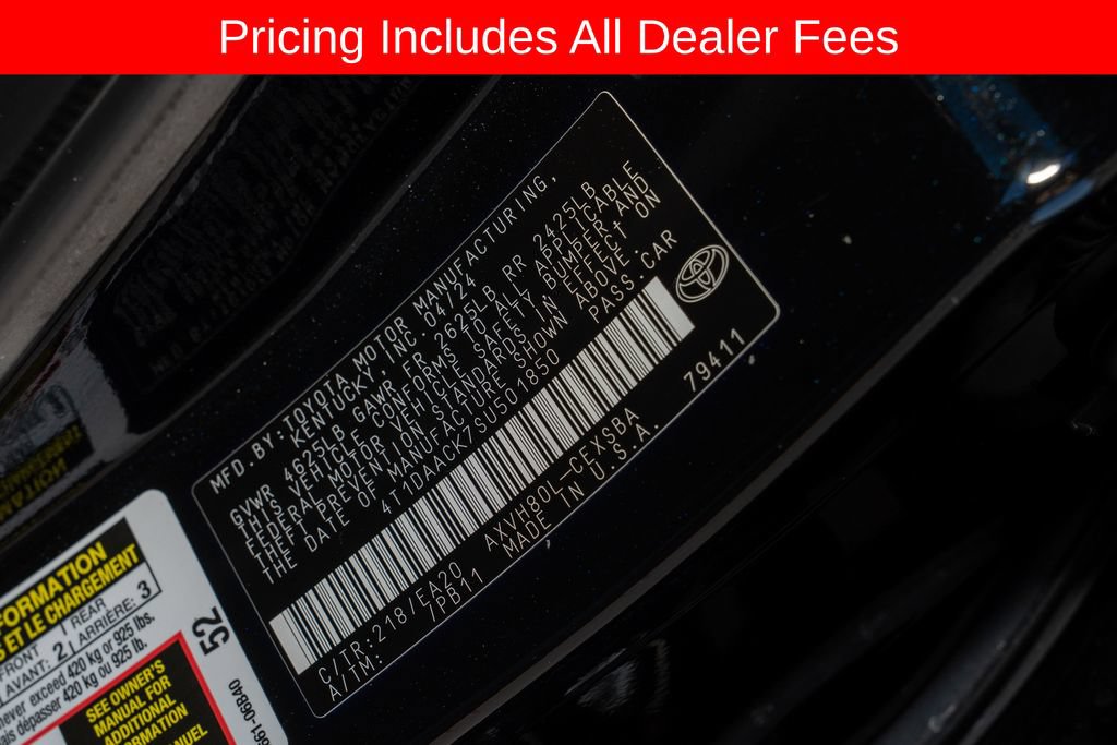 Used 2025 Toyota Camry SE w/ Convenience Package FWD image 19
