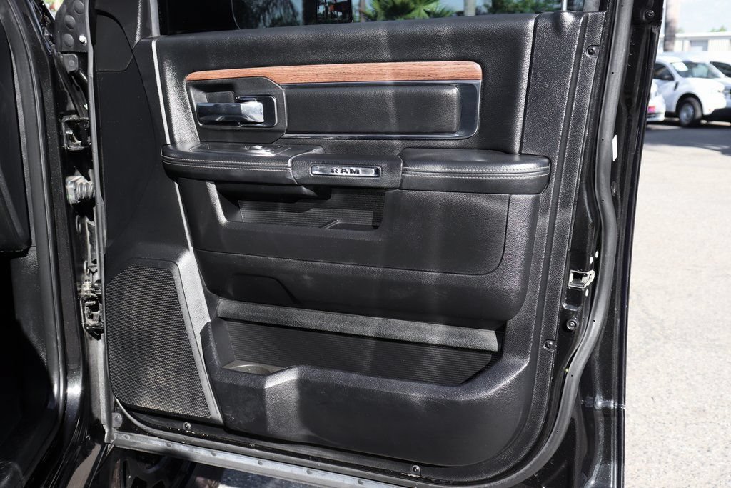 Used 2017 RAM 2500 Laramie AWD/4WD image 37