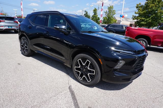 Certified 2024 Chevrolet Blazer RS w/ Enhanced Convenience Package AWD/4WD image 2