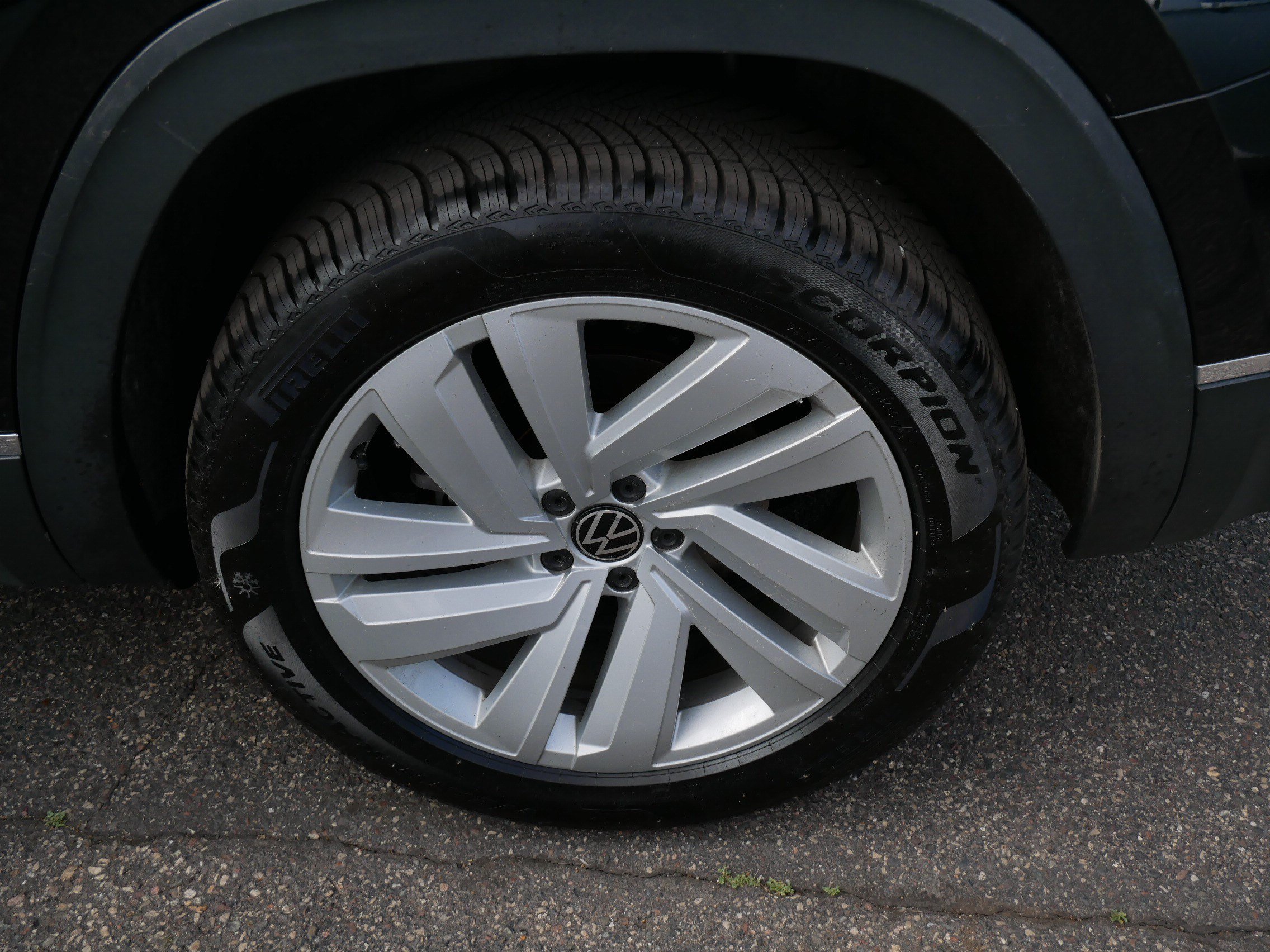 Certified 2021 Volkswagen Atlas SEL AWD/4WD image 15