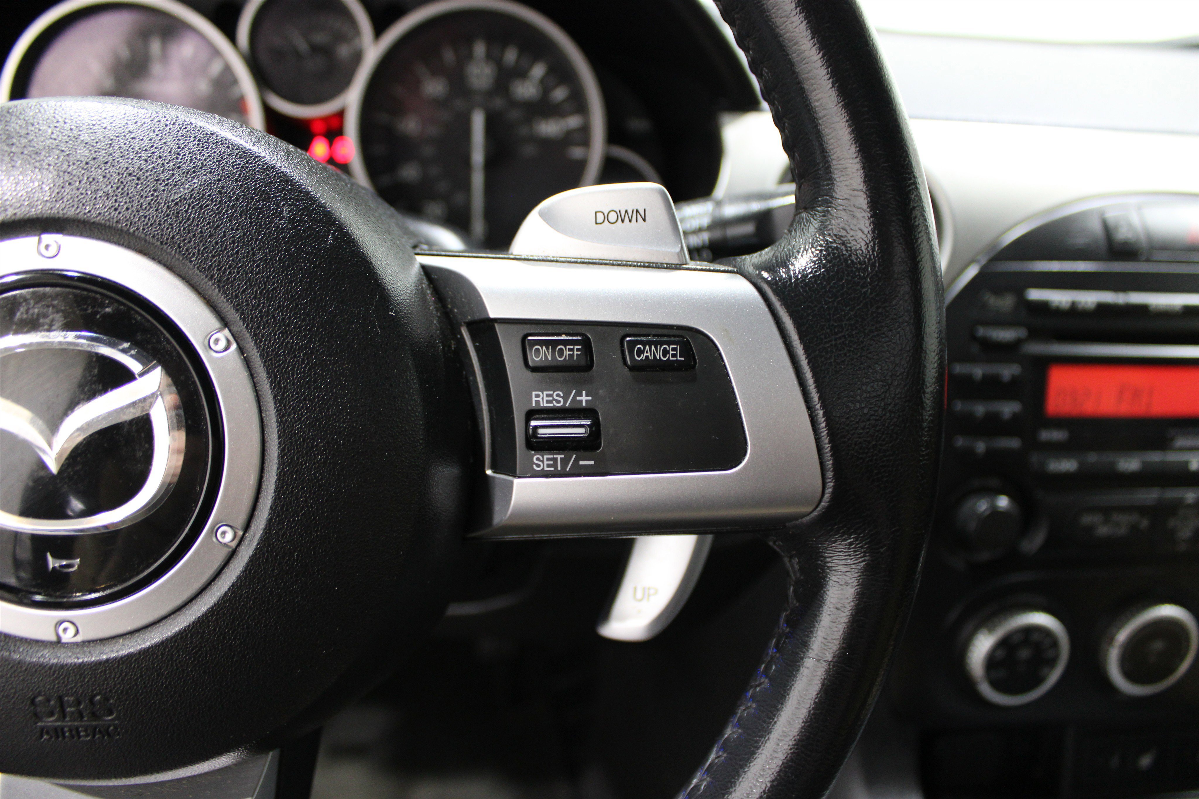 Used 2010 MAZDA MX-5 Miata Grand Touring w/ Premium Pkg image 11