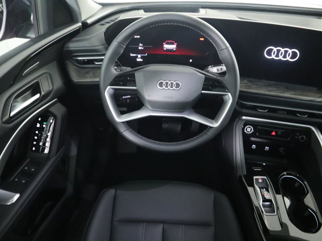 Used 2025 Audi Q5 Premium Plus w/ Premium Plus image 11