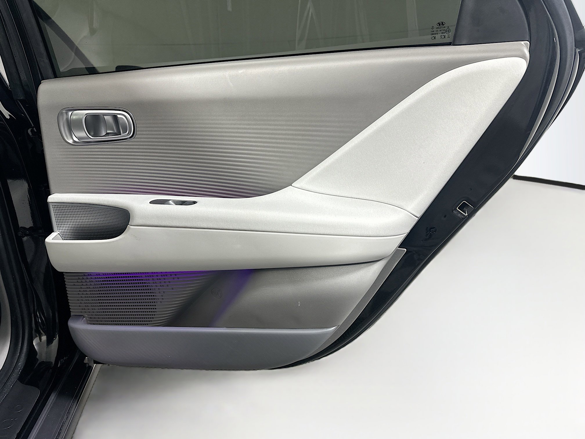 Used 2024 Hyundai Ioniq 6 SEL RWD image 32