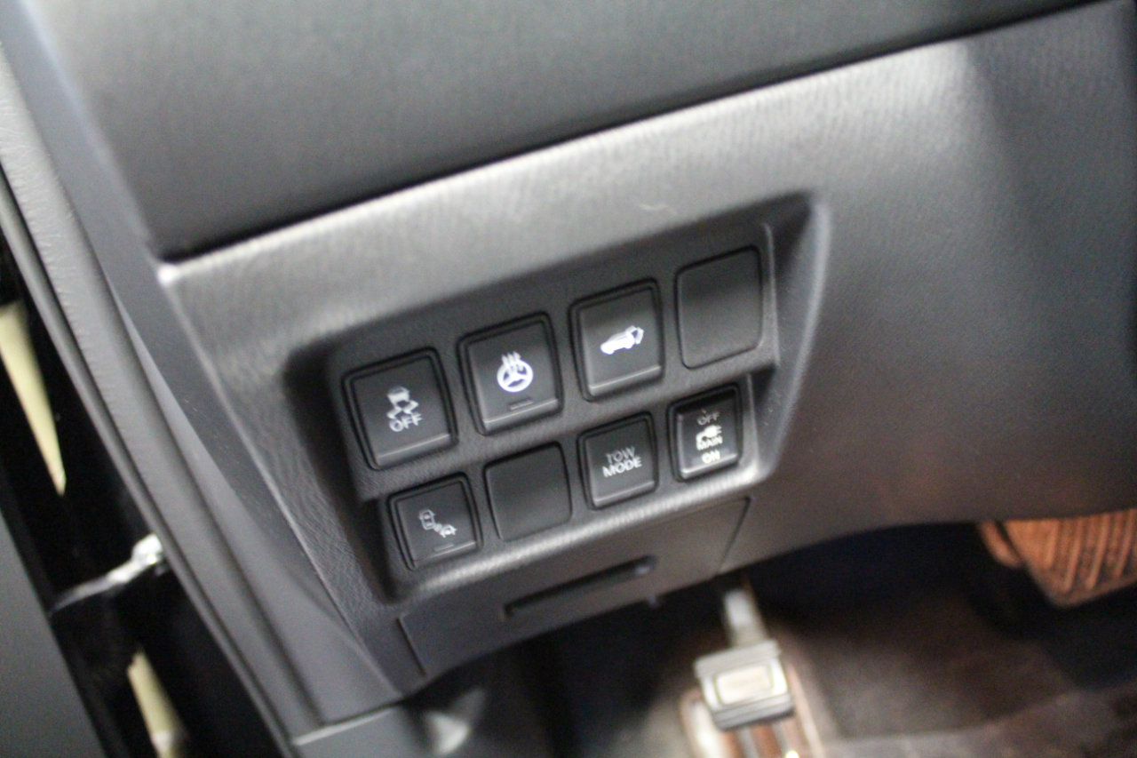 Used 2019 Nissan Pathfinder SL image 11