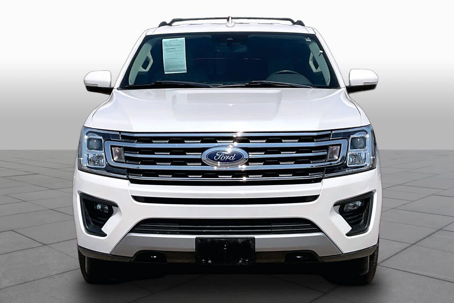Used 2019 Ford Expedition Max XLT w/ Equipment Group 202A AWD/4WD image 4