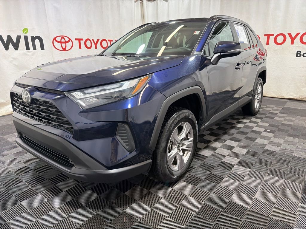 Used 2025 Toyota RAV4 XLE image 3