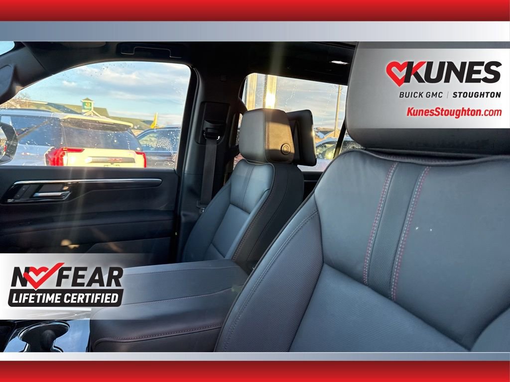 Used 2025 Chevrolet Tahoe RST image 21