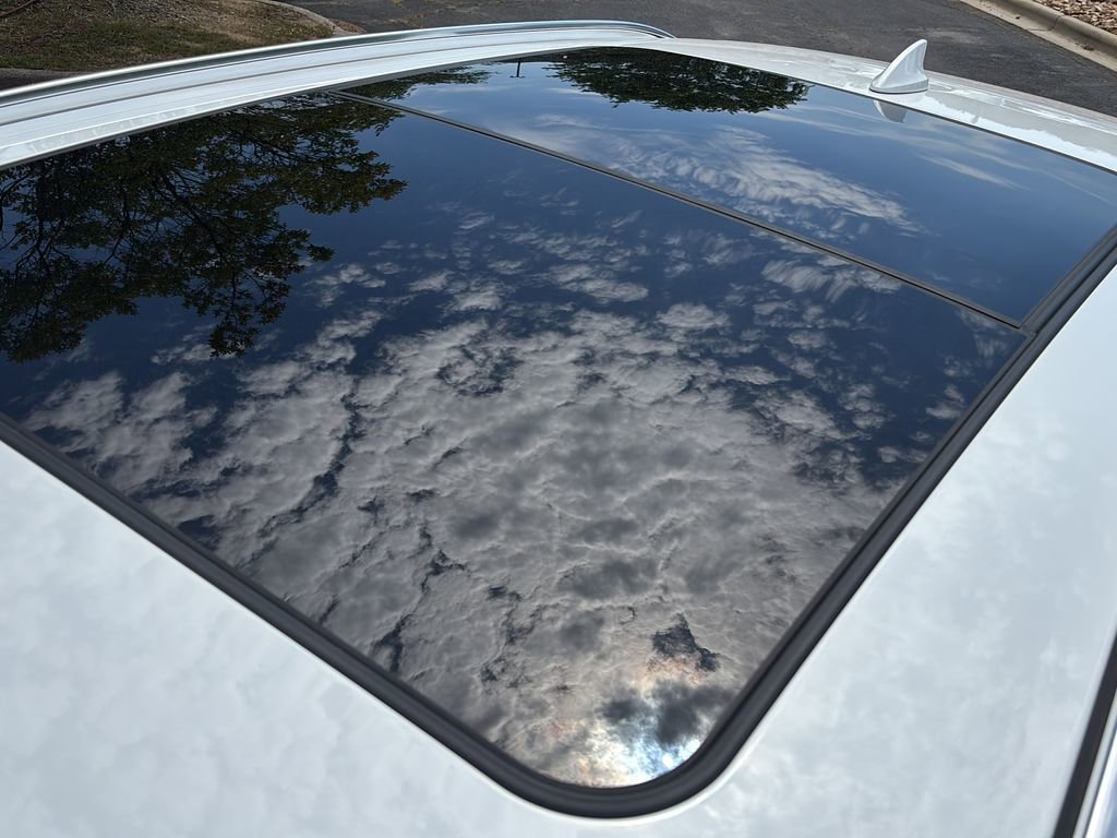 Certified 2026 Genesis GV70 2.5T Advanced AWD/4WD image 15