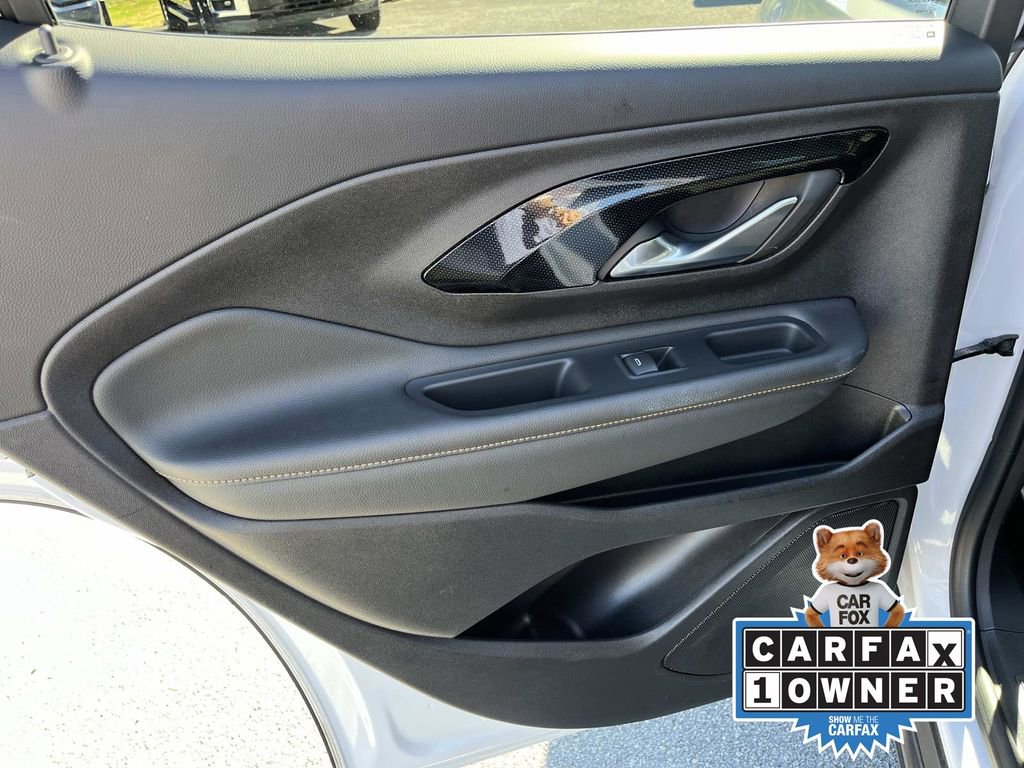 Used 2024 GMC Terrain AT4 image 17