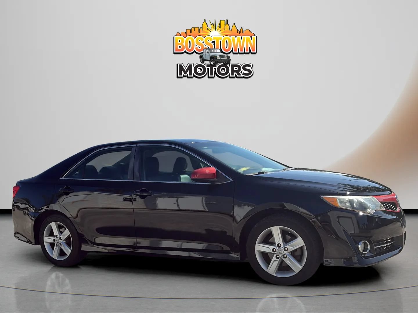 Used 2012 Toyota Camry SE FWD image 10