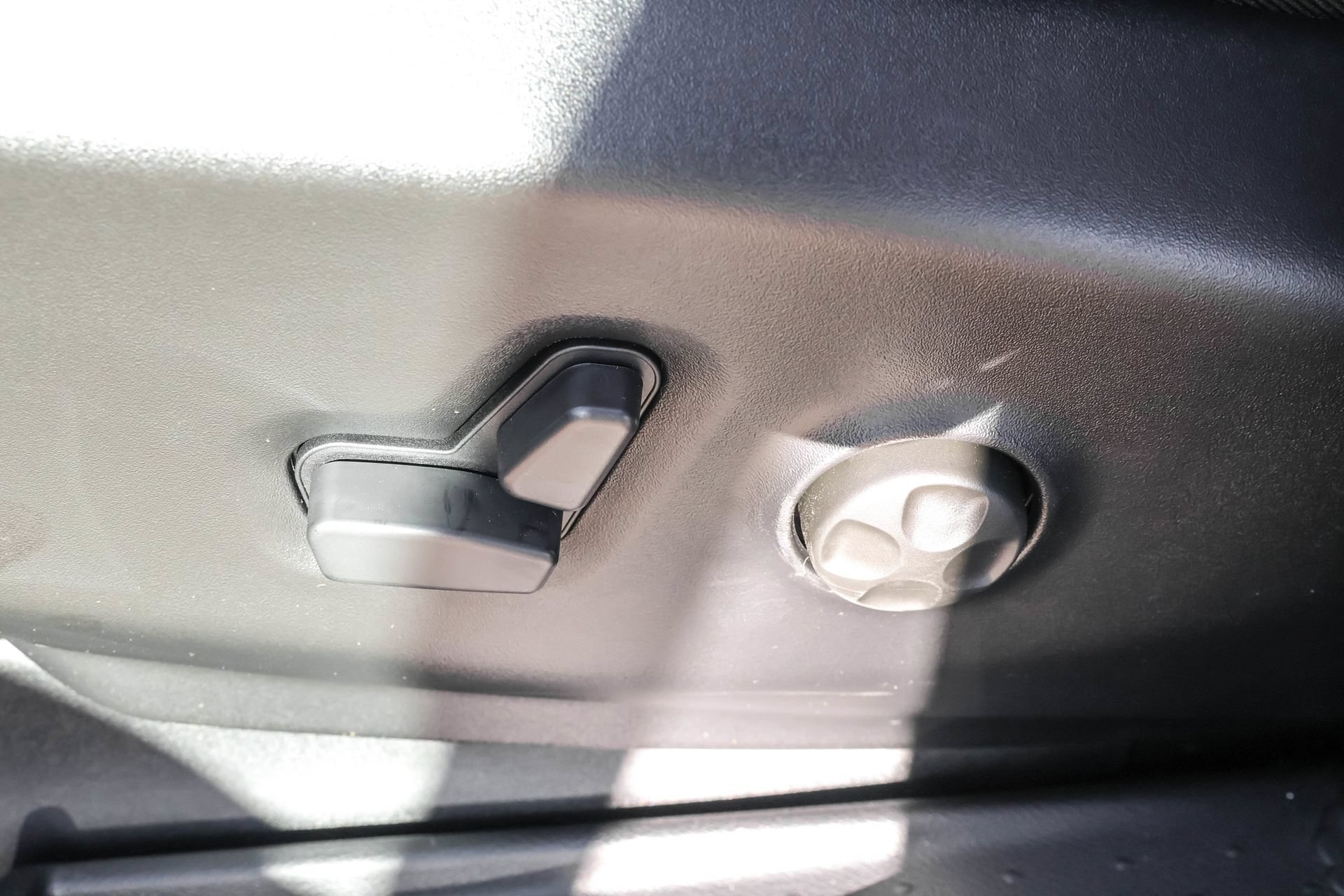New 2026 Chrysler Pacifica Select FWD image 6
