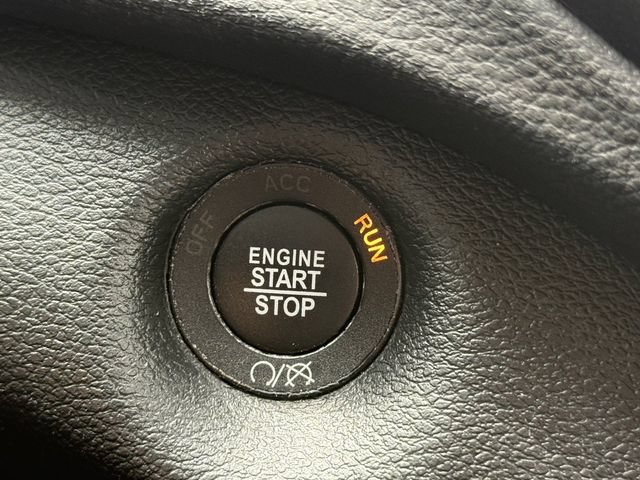Certified 2023 Jeep Cherokee Altitude Lux AWD/4WD image 17