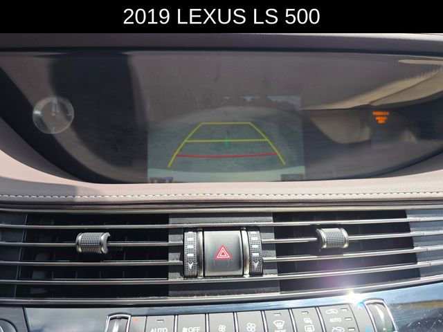 Used 2019 Lexus LS 500 w/ Accessory Package (Z2) RWD image 30