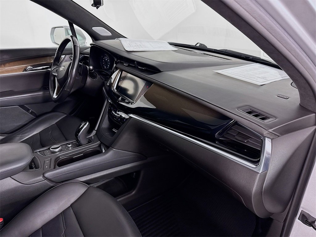 Used 2020 Cadillac XT6 Premium Luxury w/ Platinum Package image 30