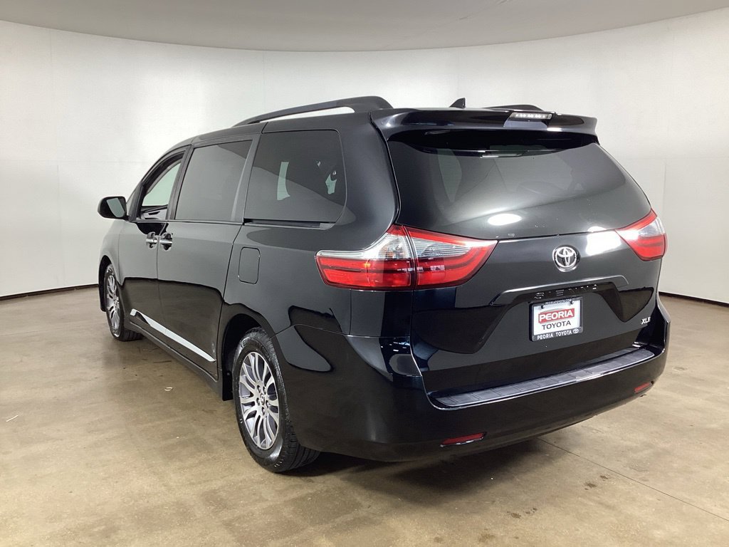 Used 2020 Toyota Sienna XLE FWD image 7