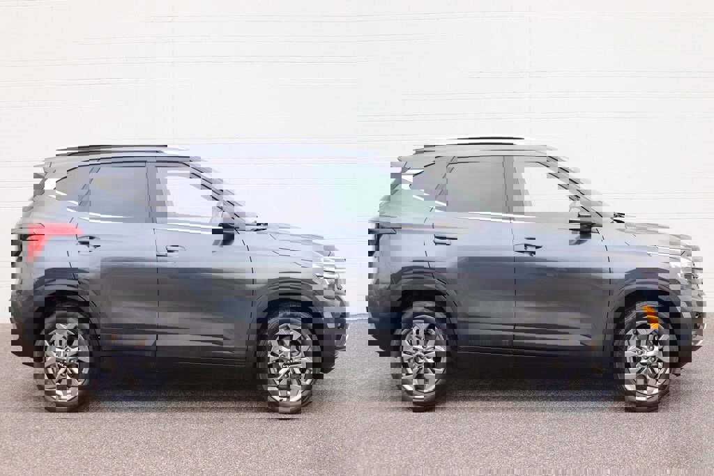 Used 2024 Kia Seltos S image 2