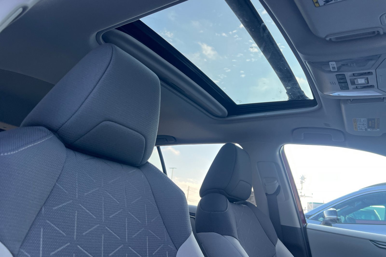 New 2025 Toyota RAV4 XLE w/ Convenience Package image 14