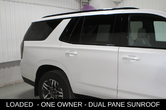 Used 2025 Chevrolet Tahoe Z71 w/ Comfort Package AWD/4WD image 3