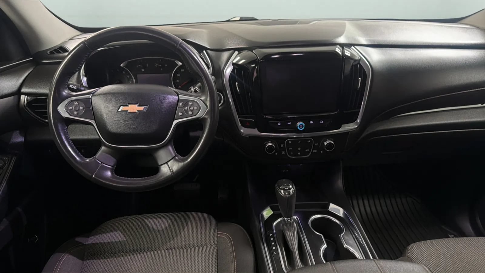 Used 2019 Chevrolet Traverse LT FWD image 10