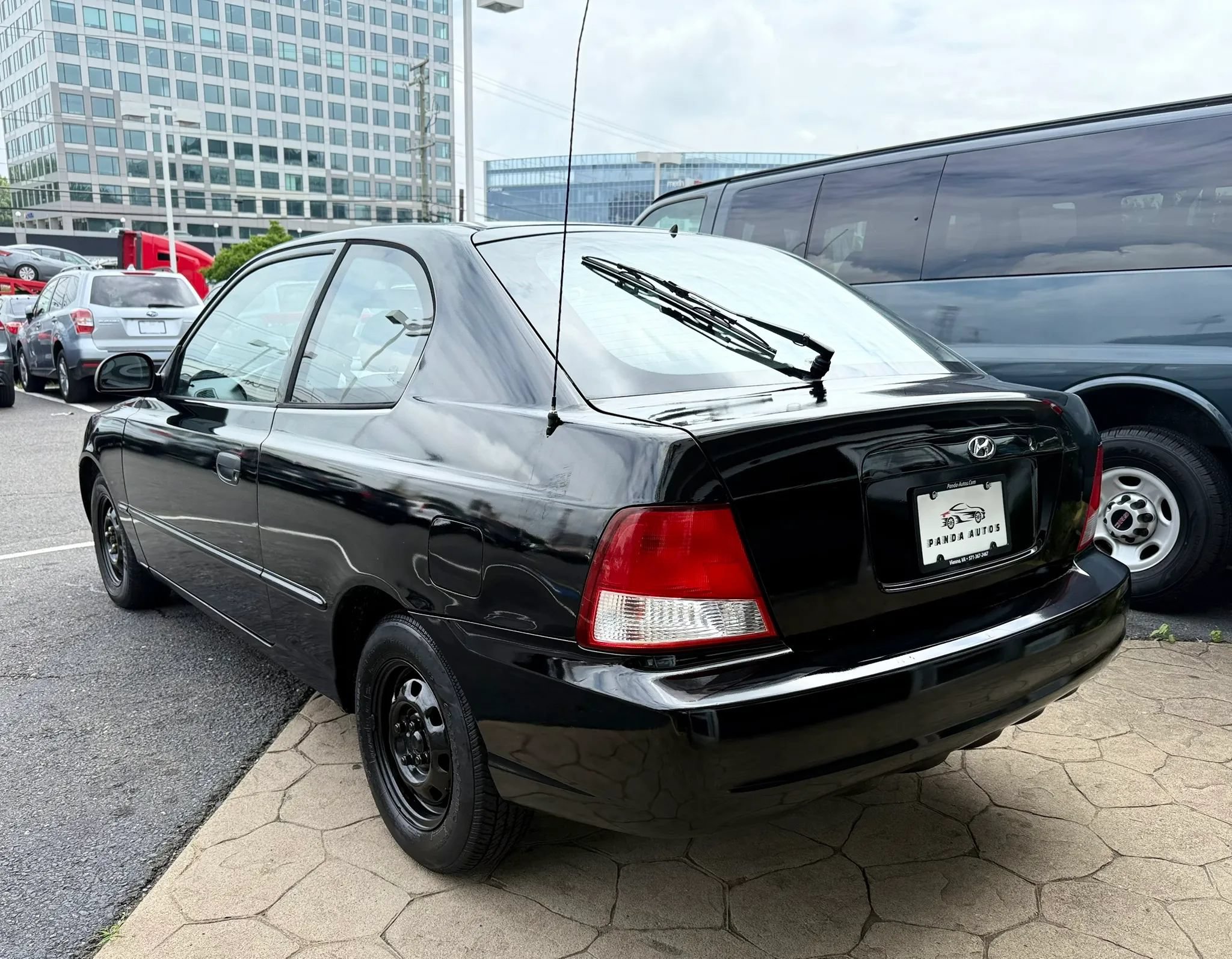Used 2002 Hyundai Accent GS FWD image 5