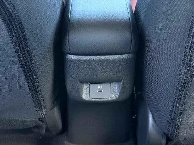 New 2025 Nissan Versa SR w/ Trunk Package FWD image 12